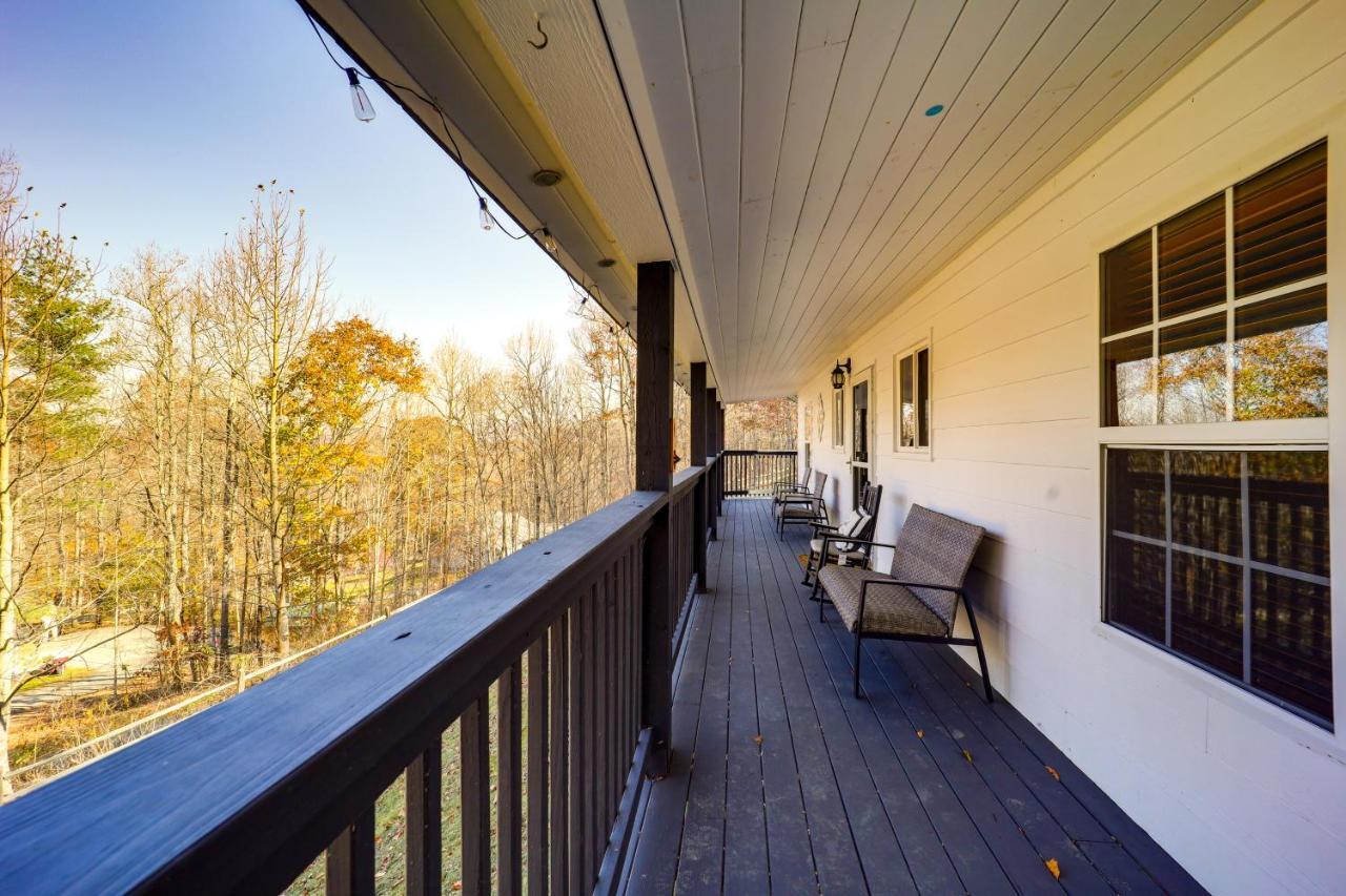 Pet-Friendly Spruce Pine Cabin With Private Fire Pit Exterior photo